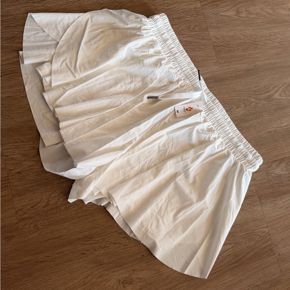 Liberty Pro White Pleated Airy Shorts